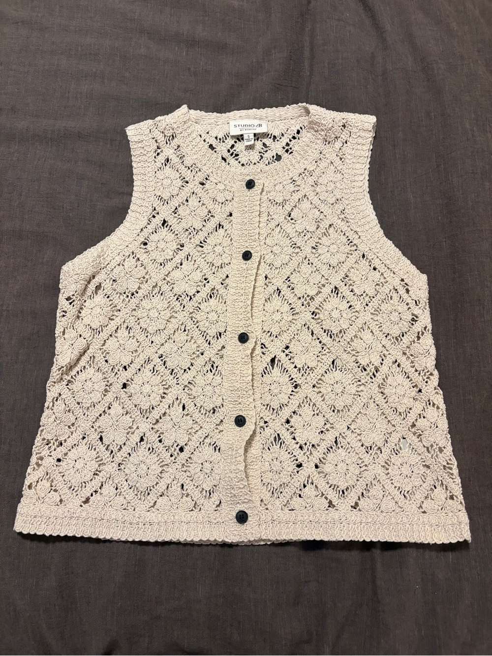 Studio B Cream Crochet Button-Front Sleeveless Vest